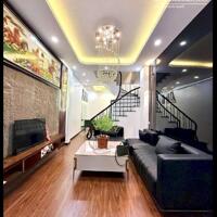Cần bán gấp nhà Kim Giang, Đại Kim 40m2x5T MT 4m, gần ôtô tránh, giá 6,9tỷ