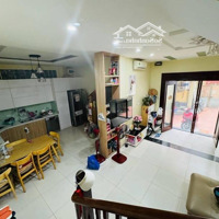 Bán Nhà Phố Vũ Trọng Phụng. Diện Tích: 50M/4 Tầng. Mt:10M. Ô Tô Đỗ Cửa. Đang Cho Thuê 30 Triệu/1Th. Giá: 12 Tỷ.