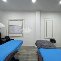 Mặt Bằng Sàn Trống 30M2 Ngã 4 Cống
Quỳnh Q1 Kinh Doanh Online, Văn Phòng ,Studio , Spa , Livestream
