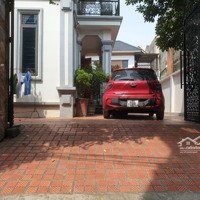 Biệt Thự Tại Viên Ngọc Của Thụy-Lô Gó-Oto Vào Nhà-Kinh Doanh-Diện Tích Rộng- Giá Rẻ Đầu Xuân 2025