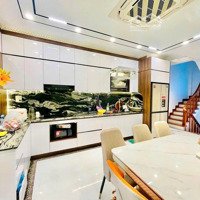 Bán Nhà Phố Thái Thịnh, Hà Nội,Diện Tích65M2, 5 Tầng, Chỉ 10M Ra Phố, Full Nội Thất, Giá Bán 13 Tỷ