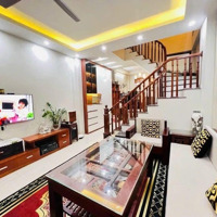 Bán Nhà Dân Xây Ngô Gia Tự, Long Biên 50M2 X 4 Tầng, Nội Thất Mới, Ở Sướng.