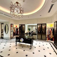 Chị Chủ Nhà Gửi Bán Căn Biệt Thự Sân Vườn Trên Không Penhouse Đẳng Cấp 5 Sao -Diện Tích436M2 X 3 Tầng.