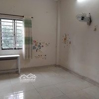 Cho Thuê Nhà Diện Tích 4,5 X 19 M2: 1 Trệt 1 Lầu, 2 Phòng Ngủ, 3 Toilet Giá 7,5 Triệu/Tháng