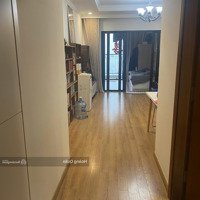 Gấp Gấp, Căn Hộ Royal City Đang Cho Thuê Giá Chỉ 16 Triệu/Tháng, Bao Phí Dịch Vụ Đến Hết Tháng 9