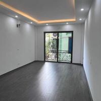Bán nhà riêng cạnh Vinhomes Đan Phượng. Nhà 31m2 ngõ thông, Ôtô dừng đỗ cửa. Lh 0986732688