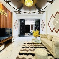 Nhà Đẹp Ngay Chợ 200 Chỉ 2.7 Tỷ!!! Xây 1 Trệt 2 Lầu 46M2 Đường Đoàn Văn Bơ, Quận 4. Sổ Sẵn