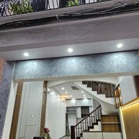 Bán Nhà Phố Tôn Thất Tùng - Phân Lô Oto - Cách Mặt Phố 10M - Kinh Doanh Tốt