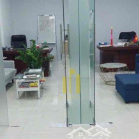 Cho Thuê Văn Phòng 250M2 Có Sẵn Nội Thất Văn Phòng, Thang Máy