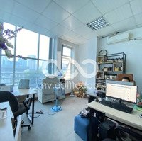 Cho Thuê Văn Phòng Cho 4 - 5 Nhân Viên Giá Bán 6 Triệu, Full Nội Thất Ngay Mặt Phố Trần Thái Tông