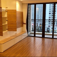 Cho Thuê Căn Hộ Cao Cấp 3 Phòng Ngủroyal R3 170M2, Full Tiện Ích, Nhận Nhà Ngay