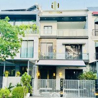 Cho Thuê Biệt Thự Liên Kế Mỹ Thái Phú Mỹ Hưng Quận 7 View Công Viên 95 Triệu/Tháng