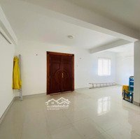 Cho Thuê Nhàmặt Tiềnđường Nguyễn Hoàng, An Phú, Q2.Diện Tích8X20M, 1 Trệt 3 Lầu, Nhà Mới, Nội Thất Cơ Bản