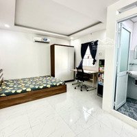 Phòng Full Nội Thất, Có Thang Máy, Hầm Xe Rộng Rãi, Ngay Tdt,Stu,Sgu,Rmit,Gần Cầu Nguyễn Văn Cừ
