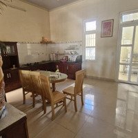 Nhà Gần Chợ Đầu Mối, 10X15M, Sân Đậu Ô Tô, Giá 10 Triệu/Tháng