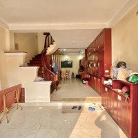 Cho Thuê 5 Căn Liền Kề Ở Cầu Diễn, Nhà Mới, Thang Máy, Giá Cực Rẻ Oto Đỗ Cửa