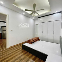 Bán Nhà Mặt Phố Nguyễn Khoái, 15 Tỷ, 60M2, 4 Phòng Ngủ 4 Vệ Sinh Giá Thương Lượng