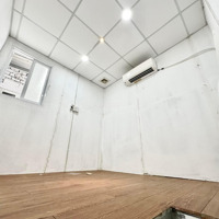 Cho Thuê Phòng 25M2 Liền Kề Q. 1. Giá 2.8 Triệu/Tháng. Giờ Giấc Tự Do, Không Chung Chủ