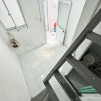 Cho Thuê Phòng 25M2 Liền Kề Q. 1. Giá 2.8 Triệu/Tháng. Giờ Giấc Tự Do, Không Chung Chủ