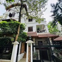 Duy Nhất Cầu Giấy Giá Mặt Đất - Chủ Cần Bán Biệt Nhanh - Căn Biệt Thự Thuộc Khu Phân Lô - Ôtô