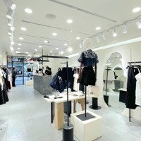 Cho Thuê Nhà Mặt Tiền 32A Hồ Bá Kiện, Phường 15, Quận 10