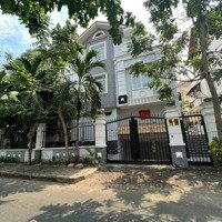 Duy Nhất Căn Bt Đơn Lập Góc 2 Mặt Tiền Đường Lớn. Giá Cực Tốt Cho Nhà Đầu Tư. Liên Hệ: 0948678967