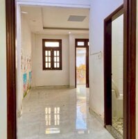 --Bán nhà hxh đường Âu Cơ, phường 9 Tân Bình; 4x18; 3 tầng cao cấp