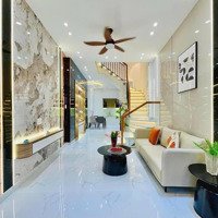Bán Nhà Riêng Siêu Hot Ở Đường Hồ Bá Kiện, 2,25 Tỷ Vnd, 45 M2, Hẻm Oto Phường 15, Quận 10