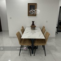 Cho Thuê Chcc Central Garden - Quận 1. Diện Tích: 80M2, 2 Phòng Ngủ 2 Vệ Sinh Giá: 12 Triệu, Liên Hệ: 0904715617, Quyền