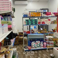 Bán Căn Khối Đế Tầng 1 Đang Kinh Doanh Tạp Hóa