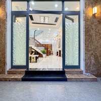 Bán Nr 5 Phòng Ngủ 5 Vệ Sinh 80M2 Tại Nguyễn Thị Thập, Q7, Hcm, Giá Siêu Hời 9,6 Tỷ