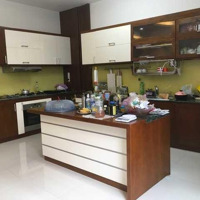 Giảm 5 Tỷ Bán Nhà Ngay Trung Tâm Phường Thảo Điền Quận 2. Dt: 6.12X25M. 3 Tầng Mới Chỉ 25 Tỷ