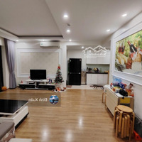 Hiếm Nhà Bán!! Tập Thể Ngay Phố Giảng Võ- Ba Đình, 75M, 3 Ngủ 2 Wc, Full Đồ Ở Ngay