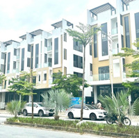 Cho Thuê Nhà Liền Kề Đã Xây Thô 4 Tầng 1 Tum Có Tầng Hầm Liên Hệ: 0978 740 188