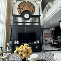 Bán Penhouse 300M2 - Mặt Đường Duy Tân - Mới Ở 1 Năm