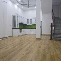 Bán Nhà Riêng 40M2 Phố Lụa Vạn Phúc