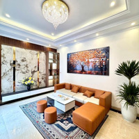 Bán Nhà Vương Thừa Vũ Có Thang Máy, Ô Tô Tránh, Kinh Doanh, Nội Thất Đẹp Lung Linh 51,5M2, 15,5 Tỷ