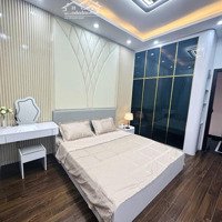Bán Nhà Phố Khúc Thừa Dụ, Diện Tích 30 M2, 6 Tầng
