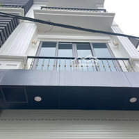 Chị Mình Cần Bán Ngôi Nhà 3 Tầng Mớidiện Tích44M2 Đường Thông Oto Sáp Mai Võng La Đa - Hn