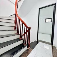 NHÀ ĐẸP DÂN XÂY PHỐ KIM QUAN 40M2, 5 TẦNG, MẶT TIỀN 4M,6.3 TỶ,LONG BIÊN.