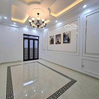 Bán Nhà 4 Tầng Xây Mới Độc Lập Phố Hai Bà Trưng !!!
