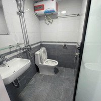 Cho Thuê Ccmn Trần Quang Diệu Hoàng Cầu 1 Phòng Ngủ1Pk Đồ Cơ Bản
