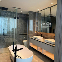 Ngắm Pháo Hoa Trên Sông Với 3 Phòng Ngủ- Lầu Cao - Đầy Đủ Nội Thất - Cho Thuê - The Opera Residence.