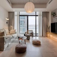 Cho Thuê Căn Hộ Hoàng Cầu Skylinediện Tích95M, 2 Ngủ, Full Đồ View Hồ Giá Bán 18 Triệu/ Tháng 0903261466