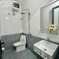 Cho Thuê Nhà Phố Lê Văn Lương 120M , 8 Tầng, Có Hầmmặt Tiền8M, Vị Trí Đỉnh . Giá Bán 95 Triệu/Tháng