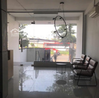 Cho Thuê Nhà Phố Mặt Tiền Thương Mại Đ D4 Kdc Himlam Quận 7Diện Tích5X20M Có Tm Giá Bán 60 Triệu Liên Hệ: 0908935765