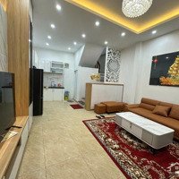 Chính Chủ Vừa Bán Vừa Tặng Căn Nhà Cách 15M Ra Phố Việt Hưng. Giá Rất Hợp Lý,Dân Xây,Full Nội Thất