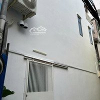 Giảm Mạnh Còn 8,8 Tỷ. Nhà Mới, Hẻm Nguyễn Trãi Quận 1. Ngang 4,2M, 3 Phòng Ngủlớn.