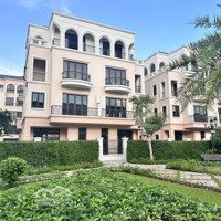 Với 3 Tỉ, Sở Hữu Duy Nhất Căn Biệt Thự Sát Góc 270M2, 5 Tầng, Đối Diện Trung Tâm Thương Mại, Vin 3