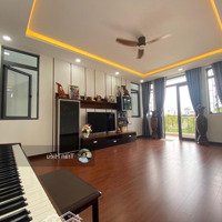 Chính Chủ Cho Thuê Nhà Đẹp 3 Tầng Full Nội Thất Cao Cấp, View Công Viên Thoáng Mát